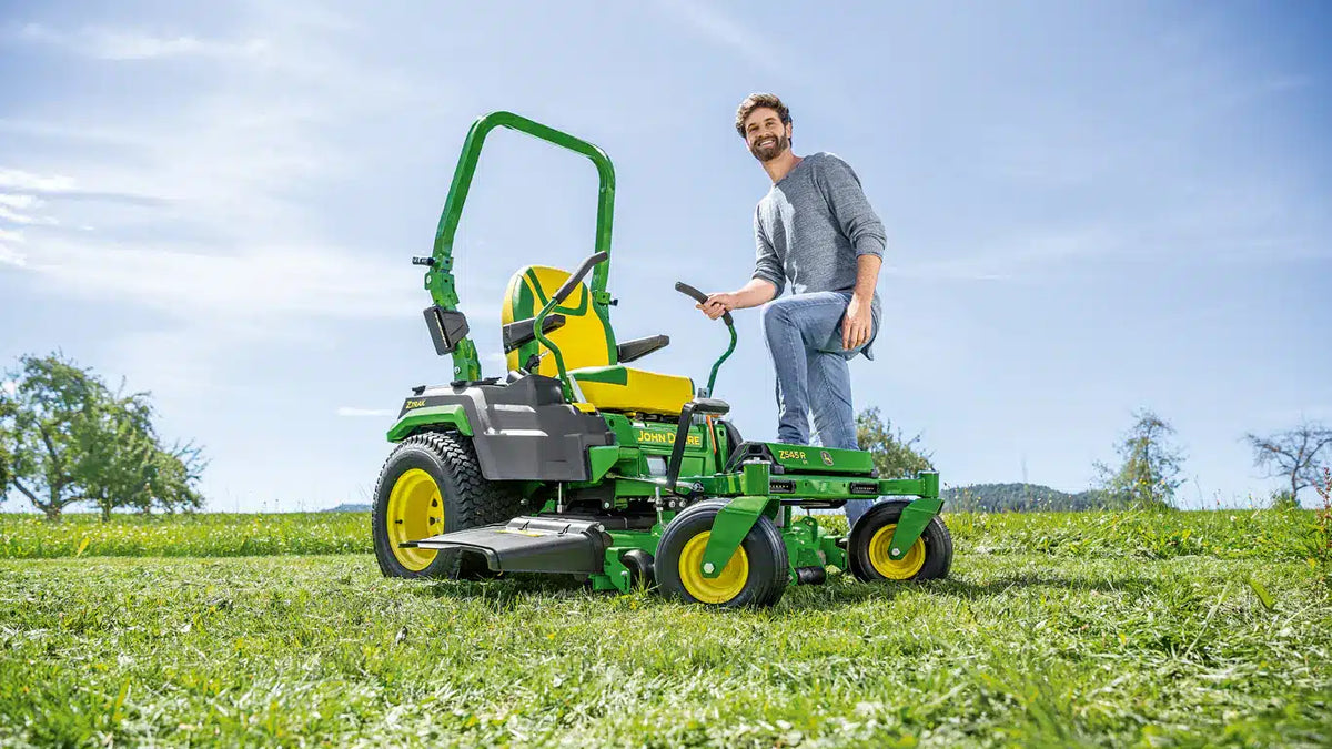 John Deere Z545R Zero Turn Mower