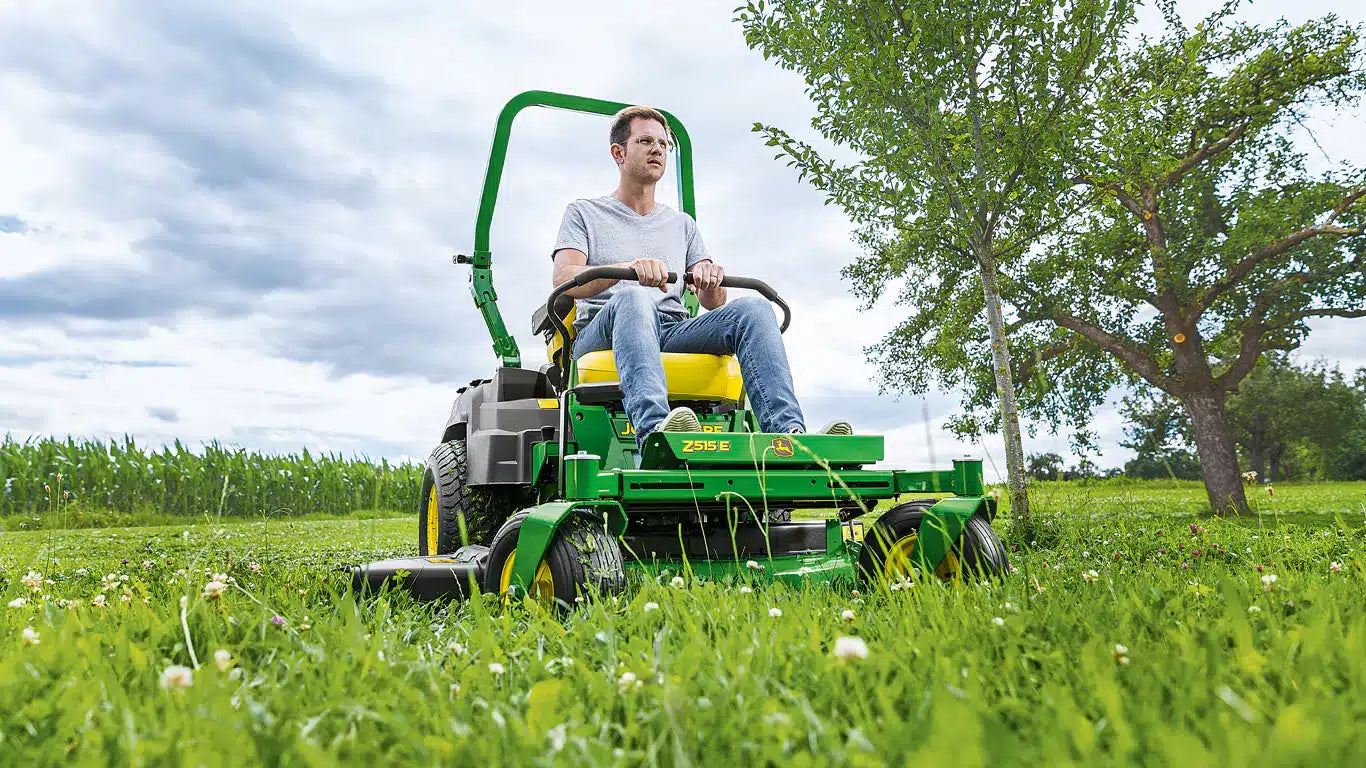 John Deere Z515E Zero Turn Mower