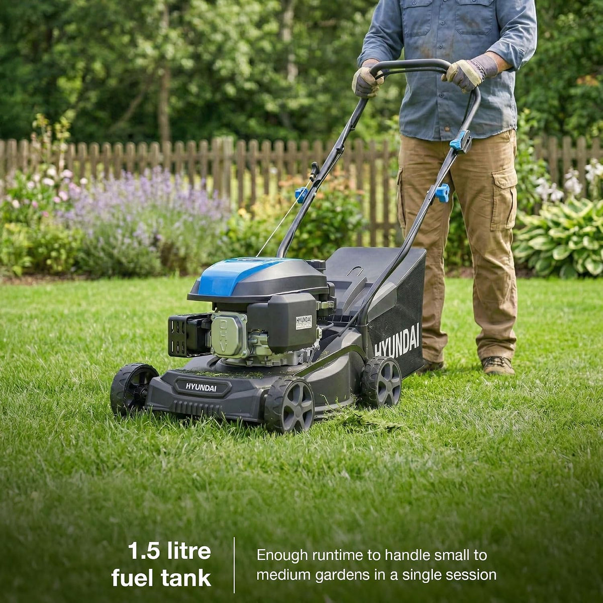 Petrol Lawn Mower 40cm 139cc 7 Cutting Heights 25-75mm 40L Grass Bag Black